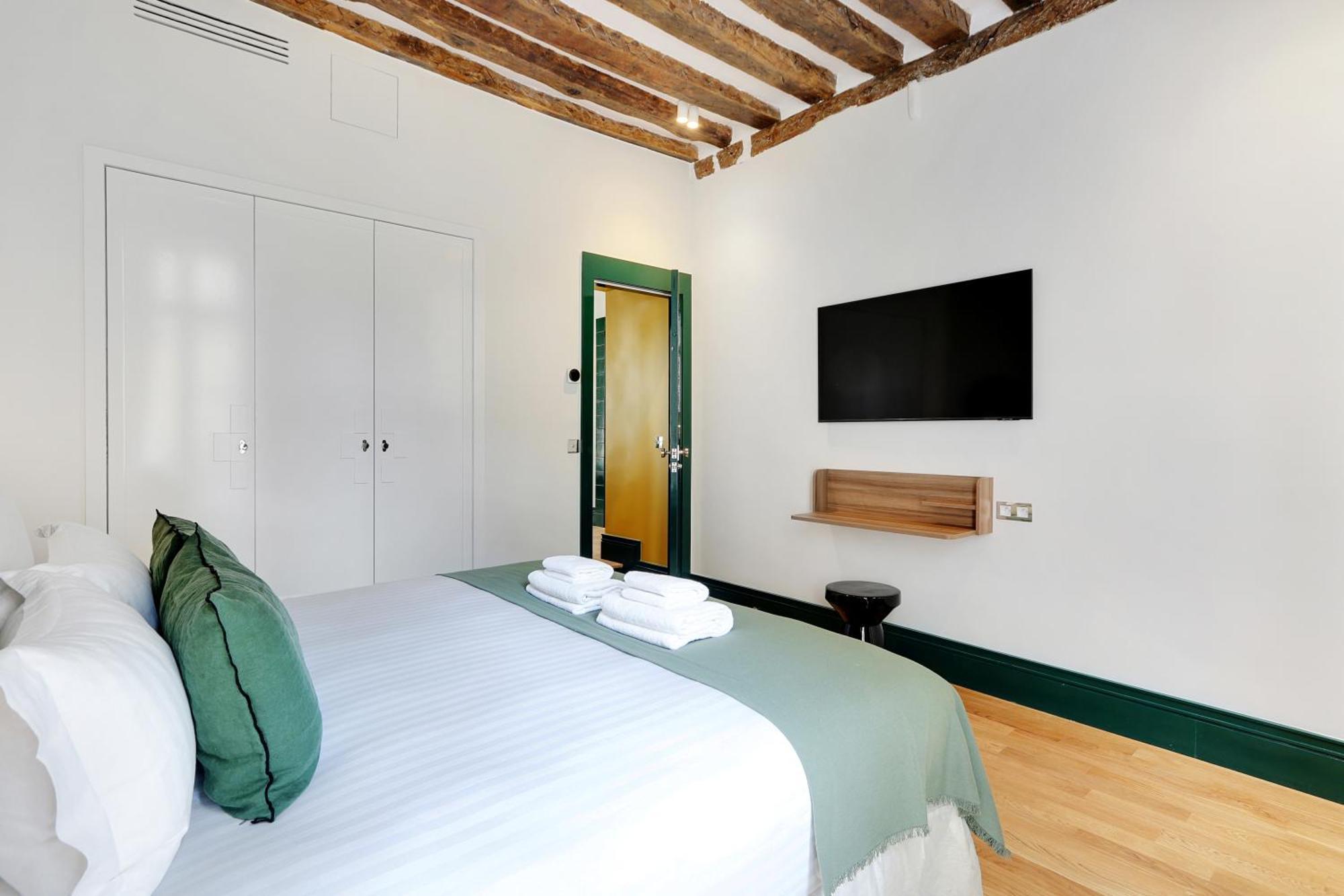 Paris Home Collection Serviced Apartments In Notre Dame - Rue Savoie Zewnętrze zdjęcie